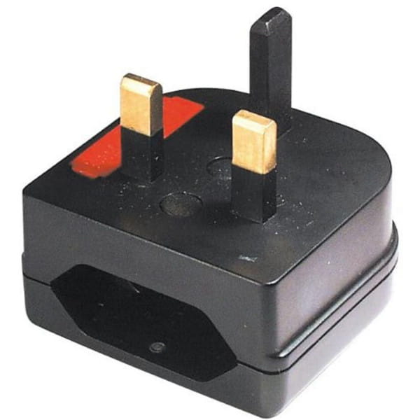 Adapter UK- auf Euro-Stecker
